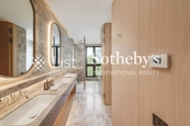 High Peak 寶峰 | Third En-suite Bathroom