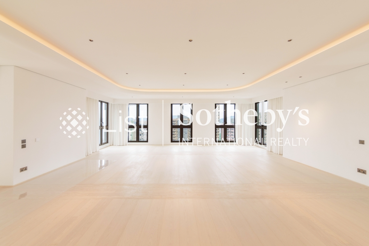 High Peak 宝峰 | Family Room