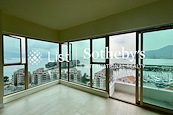 Hong Kong Gold Coast 香港黃金海岸 | View from Living Room