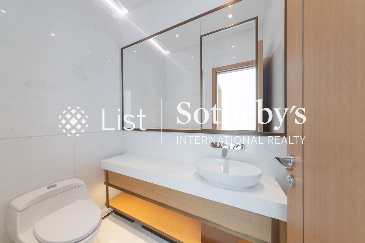 No.15 Shouson 壽臣山15號 | Guest Powder Room