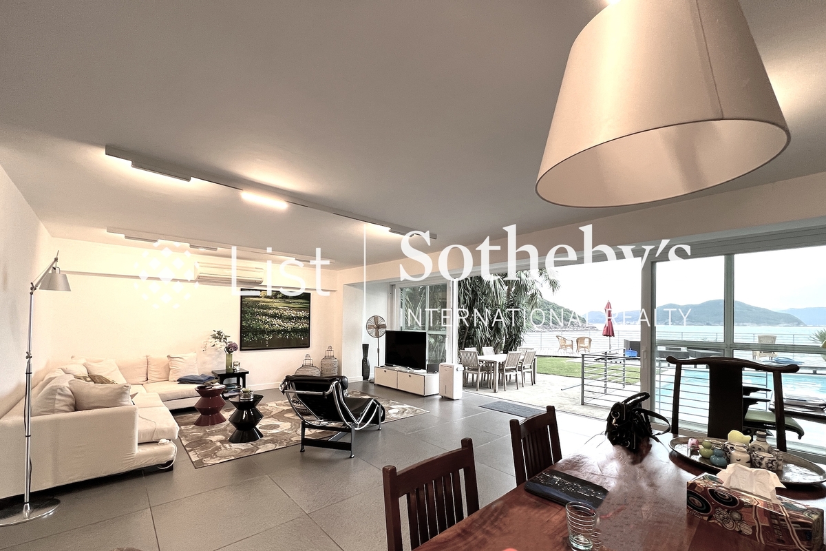 Sheung Sze Wan 相思灣 | Living and Dining Room
