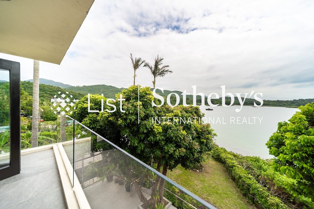 Wong Keng Tei 黃麖地 | Balcony off Master Bedroom