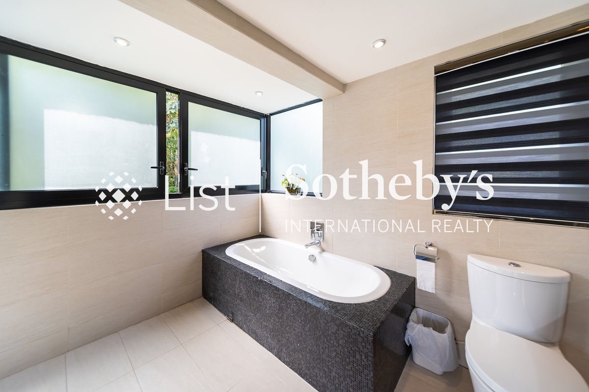 Wong Keng Tei 黃麖地 | Master Bathroom