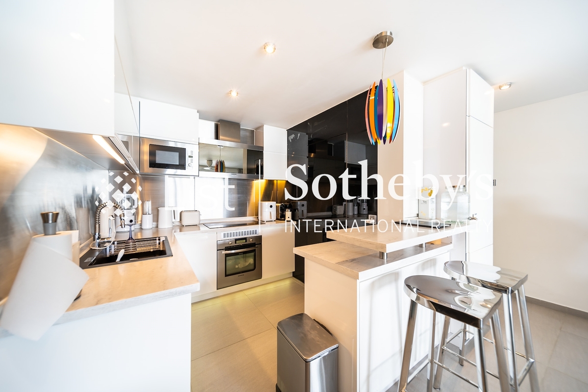 Wong Keng Tei 黃麖地 | Guest House Open Kitchen 