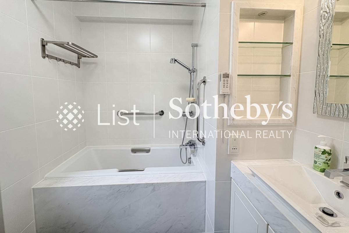 Sea View Villa 西沙小築 | Second Bathroom