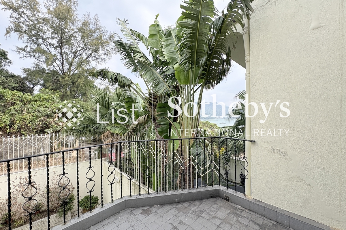 Sea View Villa 西沙小築 | Balcony off Dining Room