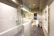 242-244 Hollywood Road 荷李活道242-244號 | Master Bathroom