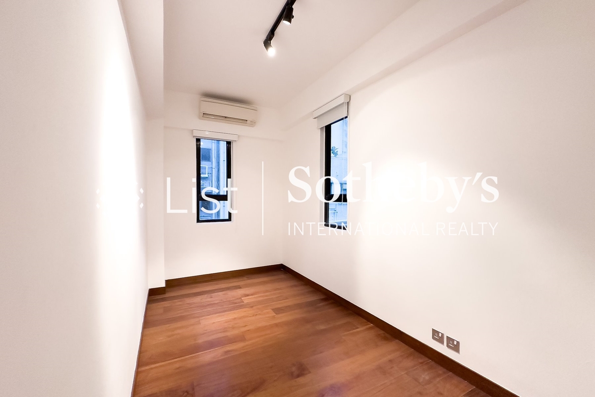 242-244 Hollywood Road 荷李活道242-244號 | Second Bedroom