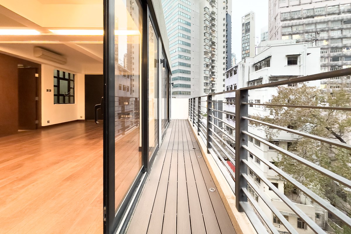 242-244 Hollywood Road 荷李活道242-244号 | Balcony off Living and Dining Room