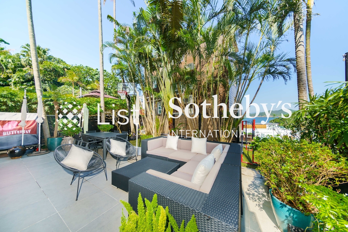 Tai Hang Hau 大坑口 | Private Terrace off Living and Dining Room