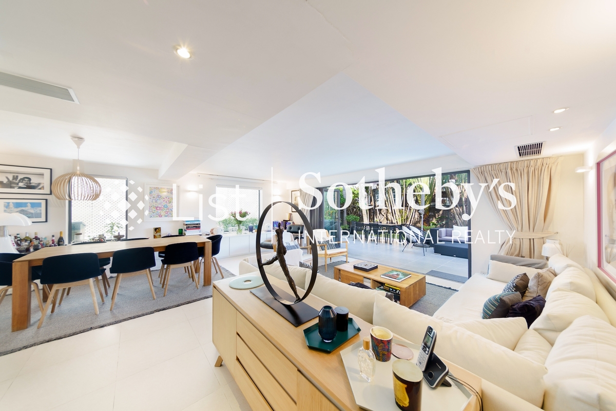 Tai Hang Hau 大坑口 | Living and Dining Room