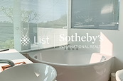 Tai Mong Tsai 大网仔 | Master Bathroom