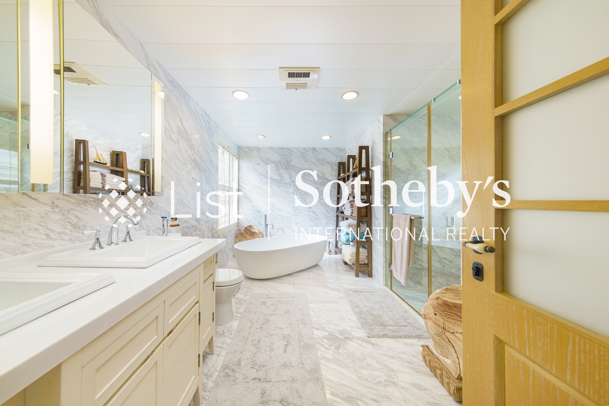 The Great Hill 嘉御山 | Master Bathroom