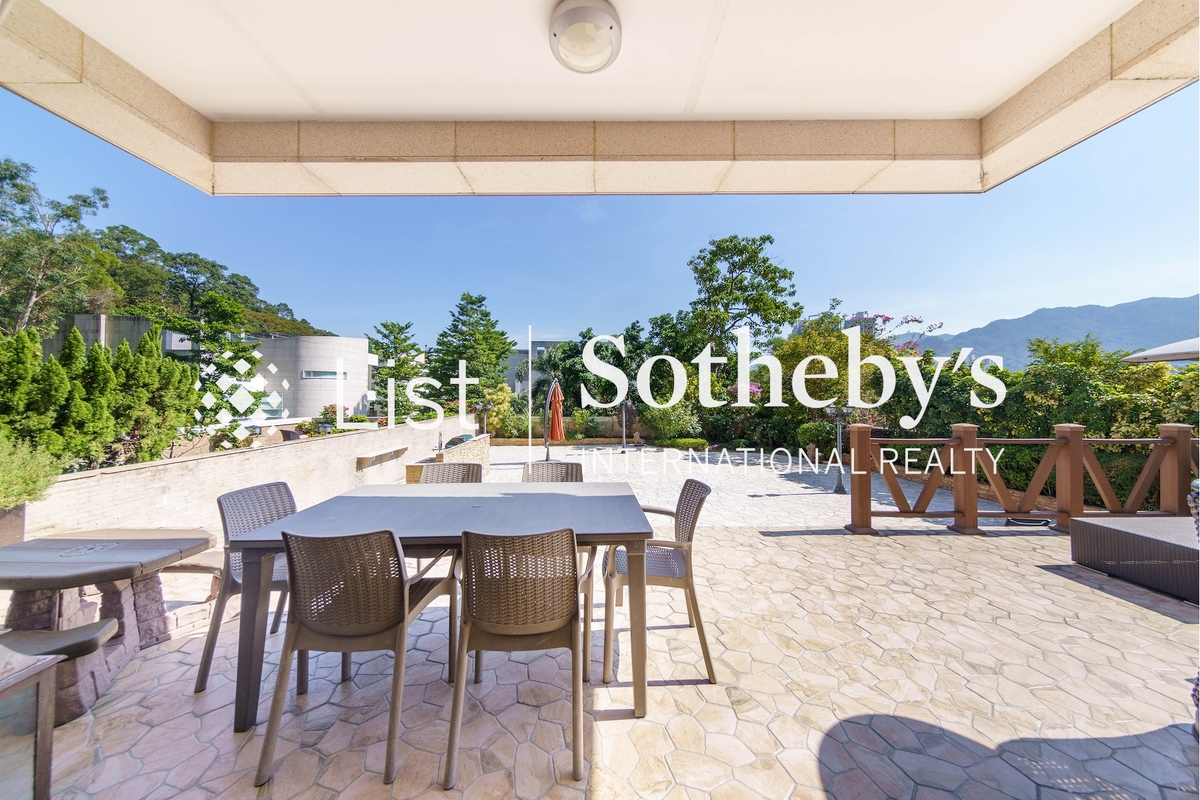 The Great Hill 嘉御山 | Private Garden off Living Room