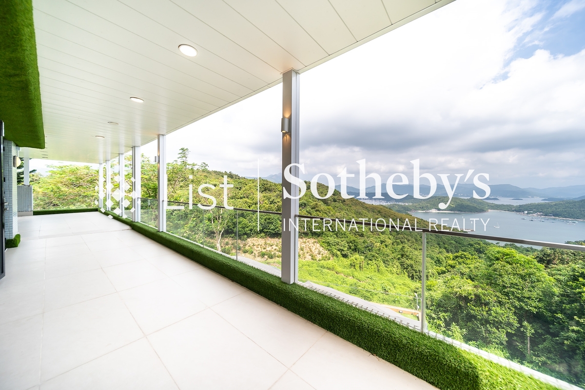 Villa Monticello 清濤居 | Private Terrace off Living and Dining Room