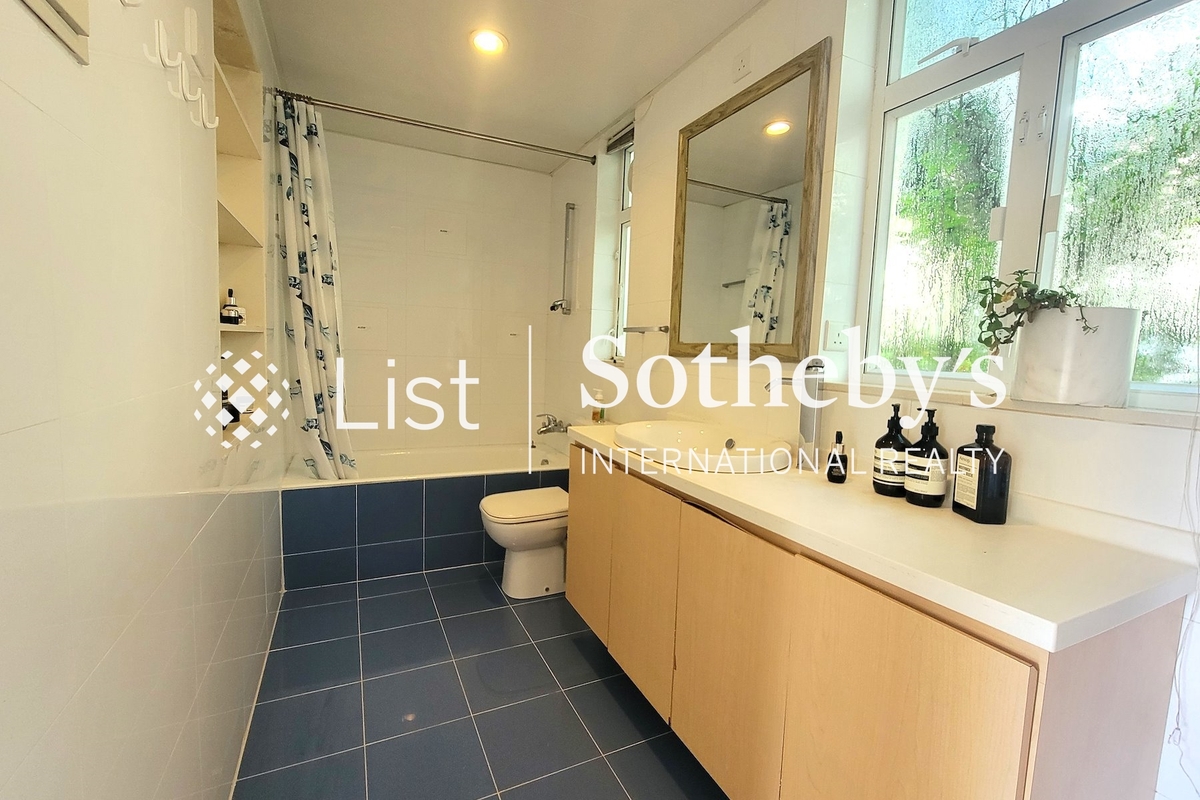 Sheung Sze Wan 相思灣 | Guest Bathroom