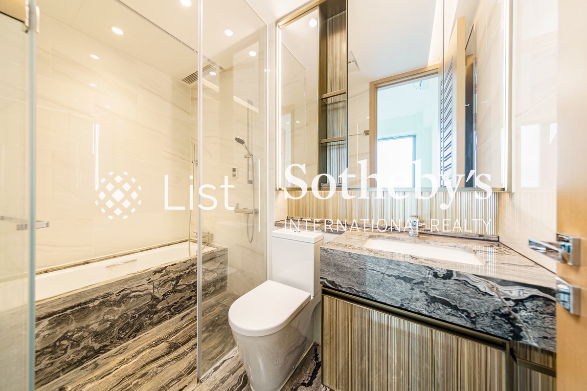 133 Portofino 133 Portofino | Master Bathroom