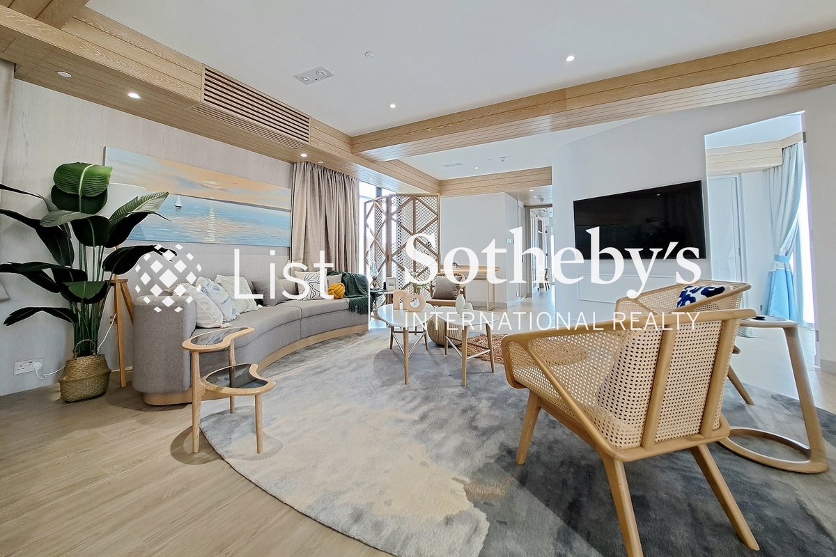Sai Kung Serviced Apartment Sai Kung Serviced Apartment | Living and Dining Room