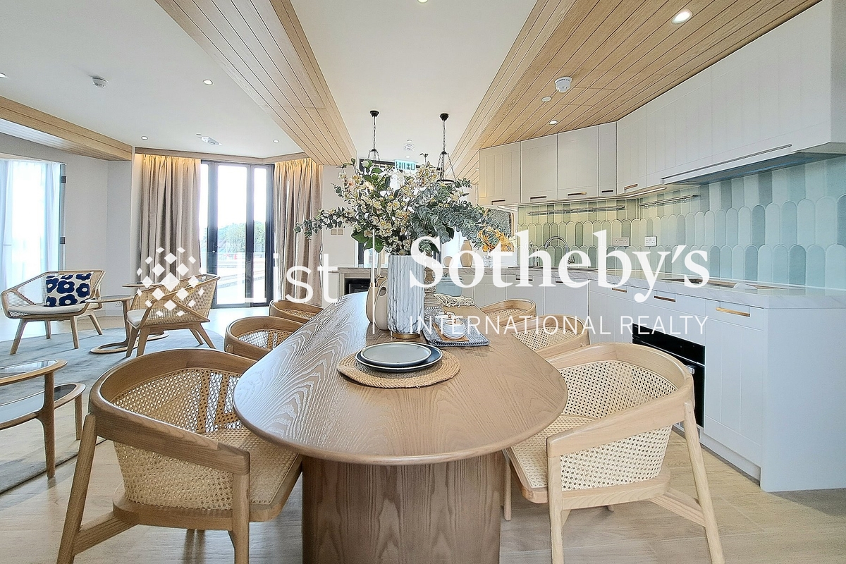 Sai Kung Serviced Apartment Sai Kung Serviced Apartment | Living and Dining Room