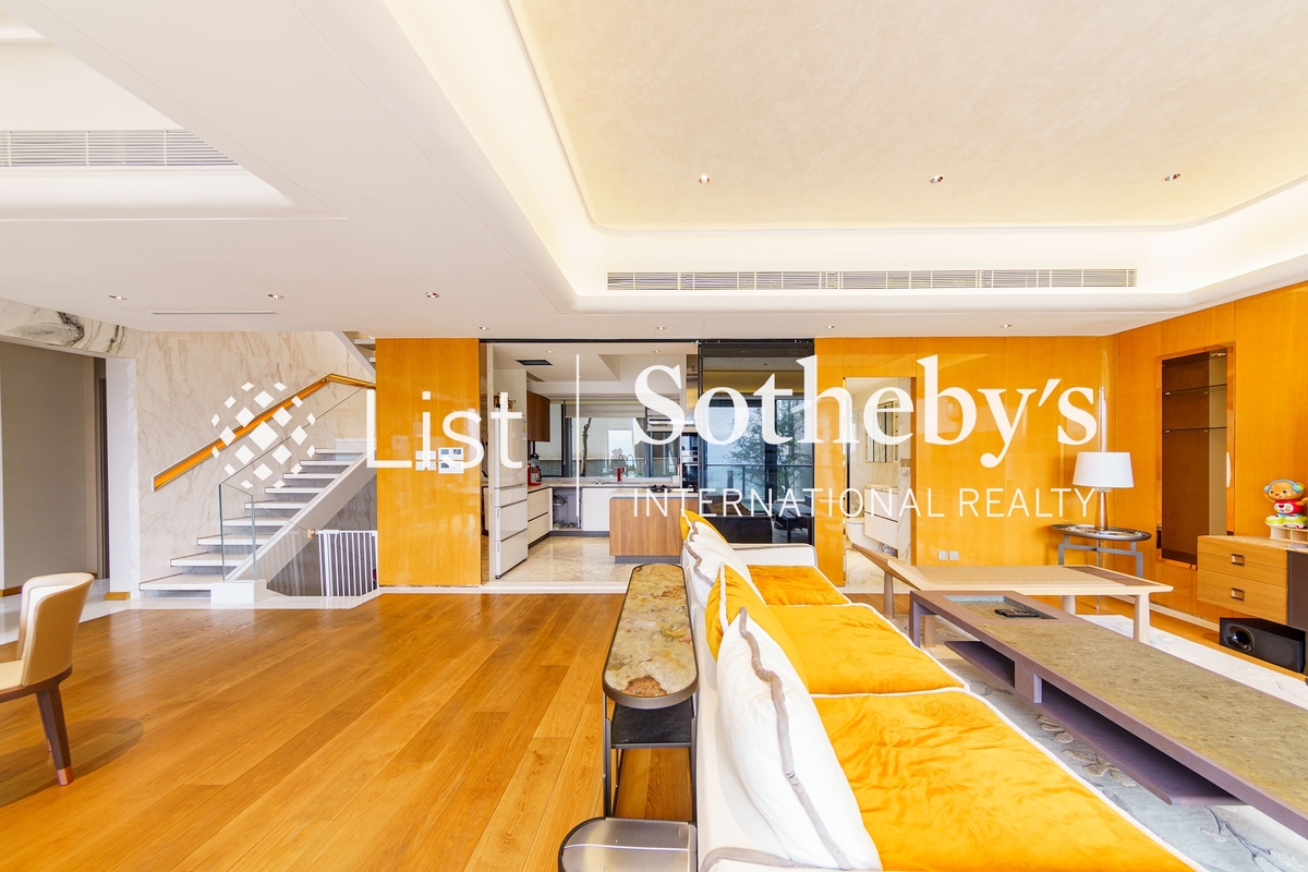 La Cresta 尚珩 | Internal Staircase to Upper Floor