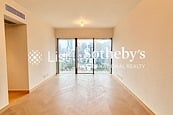 22A Kennedy Road 堅尼地道22號A | Living and Dining Room