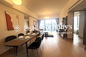 22A Kennedy Road 堅尼地道22號A | Living and Dining Room