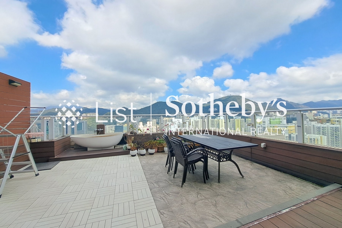 The Sparkle 星匯居 | Private Terrace off Kitchen