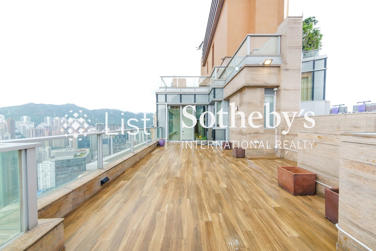 The Latitude 誉．港湾 | Private Terrace off Living and Dining Room