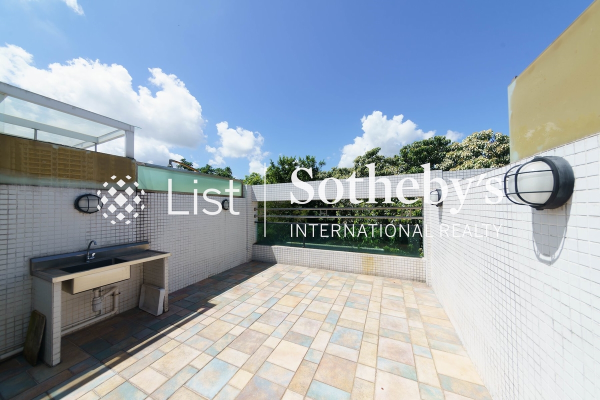 Conwell Villa 康豪苑 | Private Roof Terrace