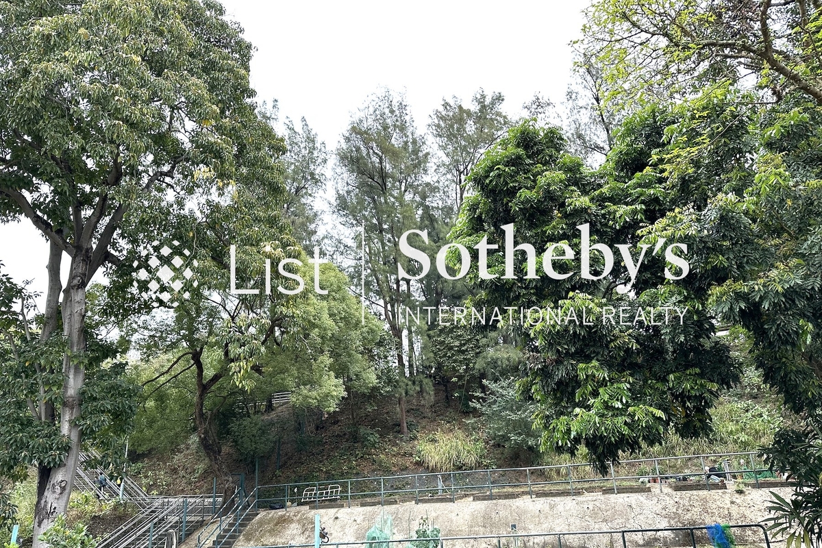 Laford Court 蘭馥園 | View from Living Room