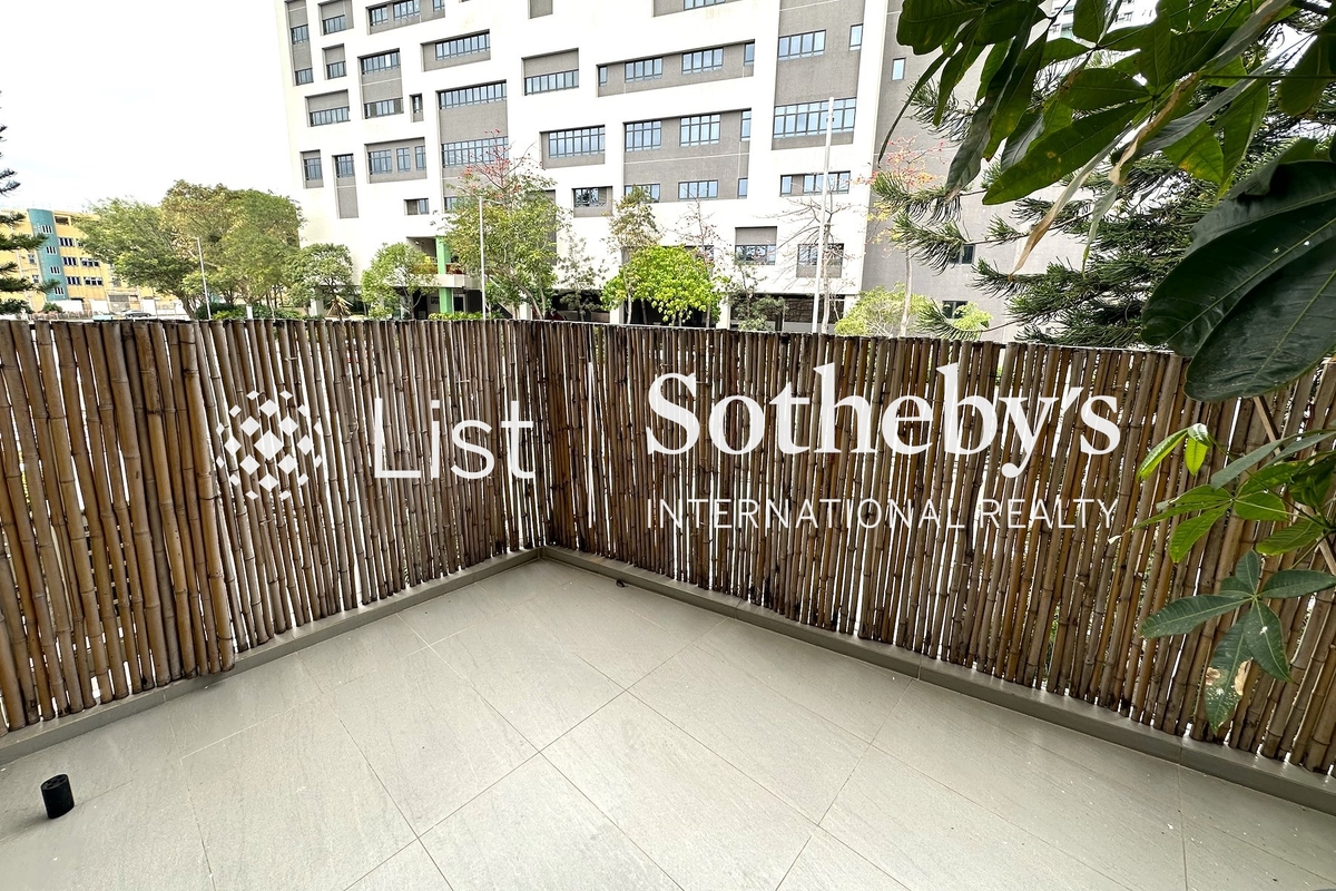 Laford Court 蘭馥園 | Balcony off Corridor