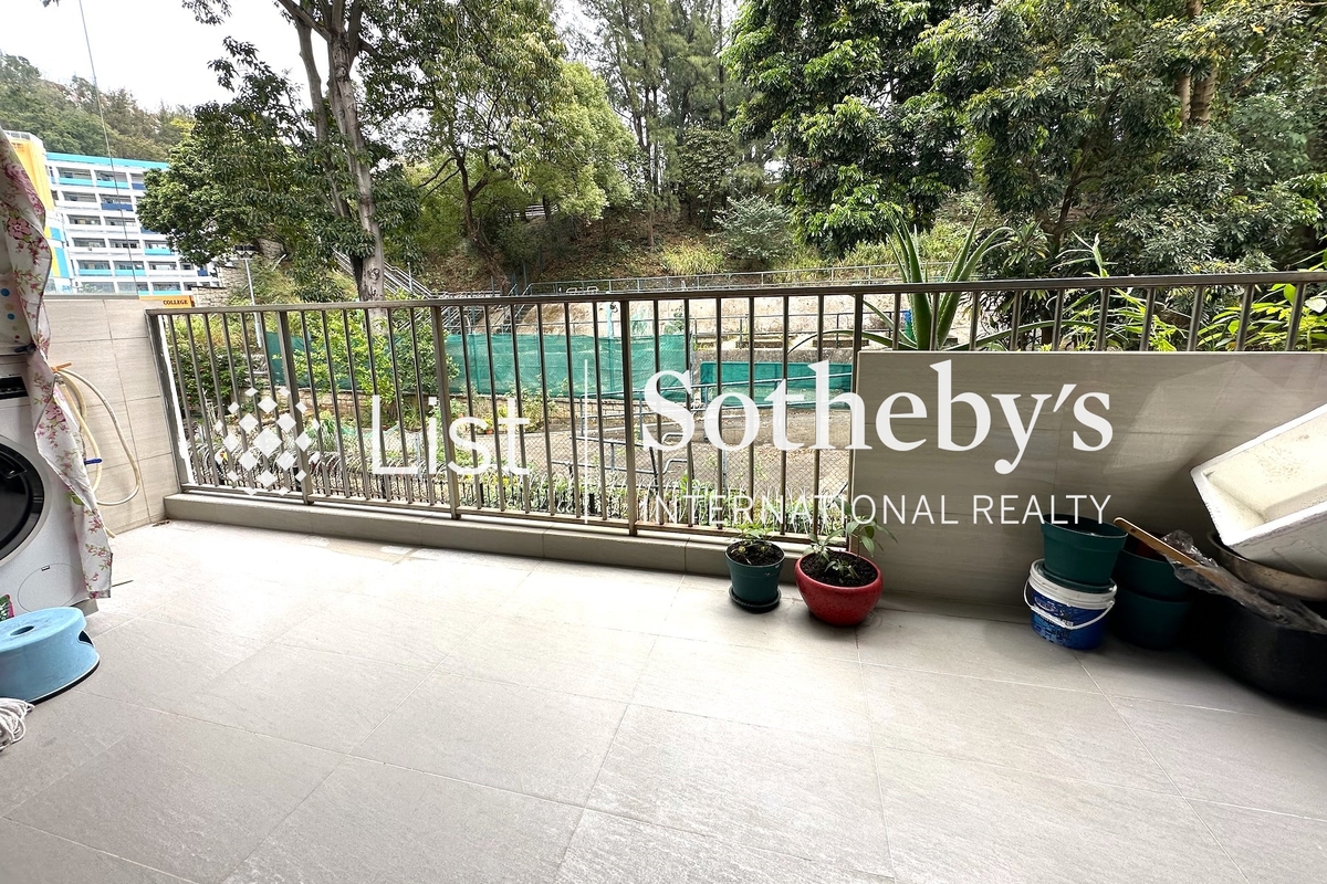 Laford Court 蘭馥園 | Balcony off Living Room