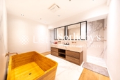 Yu Hing Mansion 余庆大厦 | Master Bathroom
