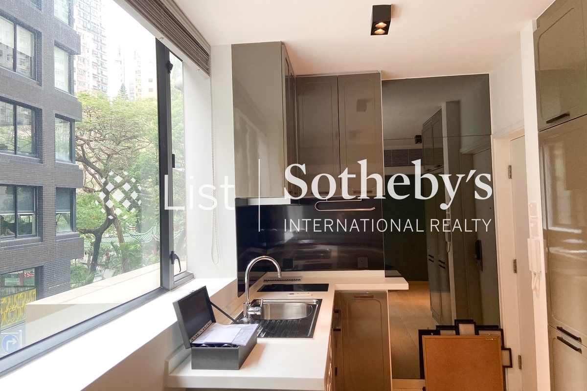 Hollywood Hill Hollywood Hill | Open Kitchen