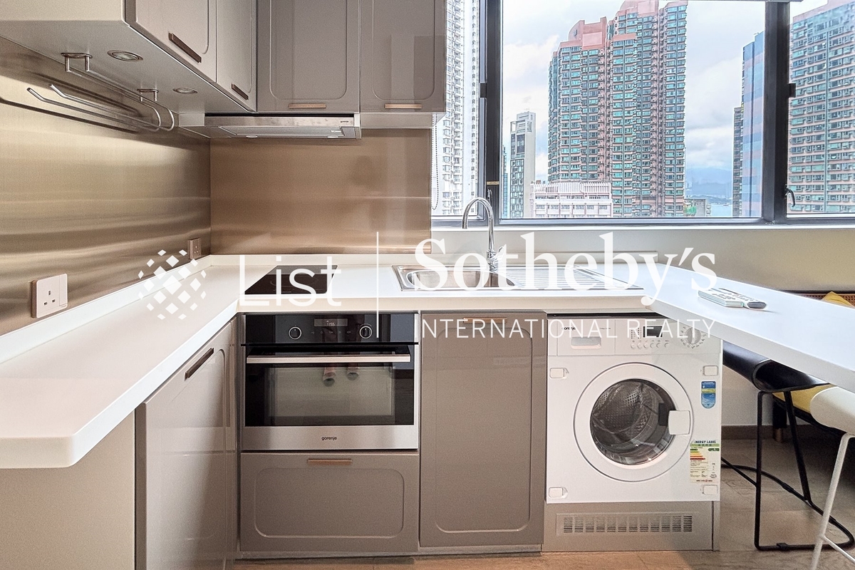 Hollywood Hill Hollywood Hill | Open Kitchen