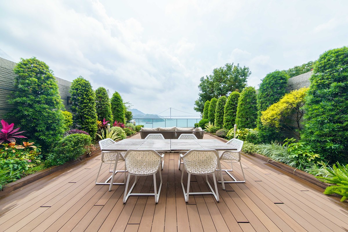 Deauville 星岸 | Private Terrace off Living and Dining Room