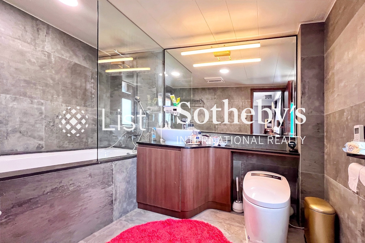 Boland Court 寶能閣 | Master Bathroom