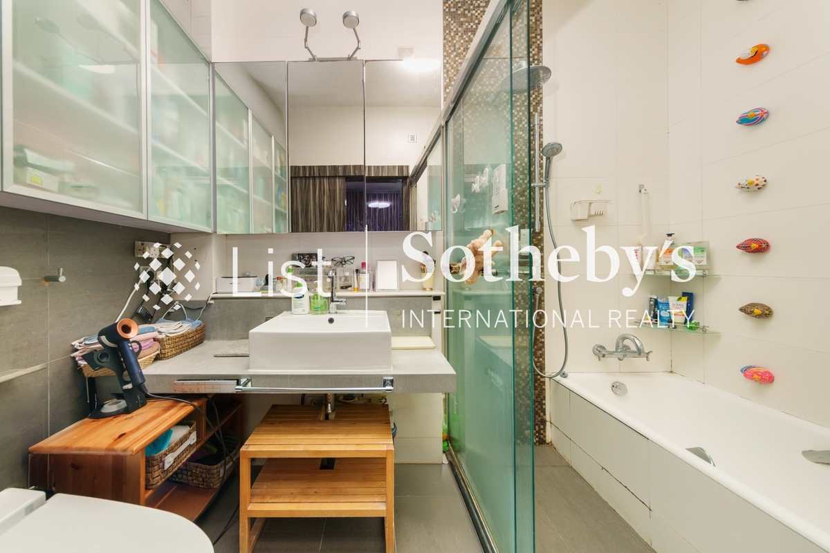 Black's Link 布力徑 | En-suite Bathroom