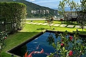 Black's Link Villa 柏径苑 | Big garden with Fish Pond