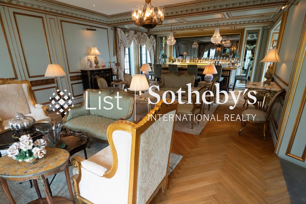 Black's Link 布力徑 | Living Room