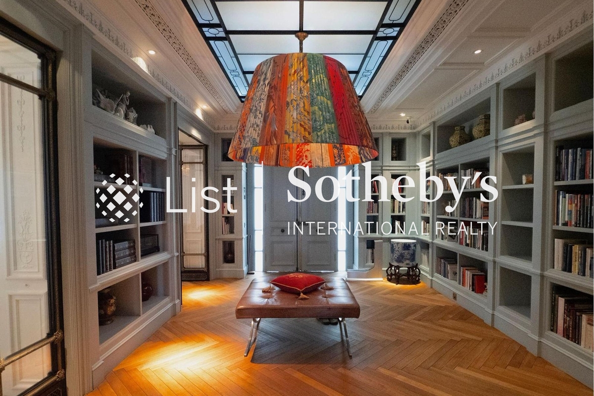 Black's Link 布力徑 | Study room