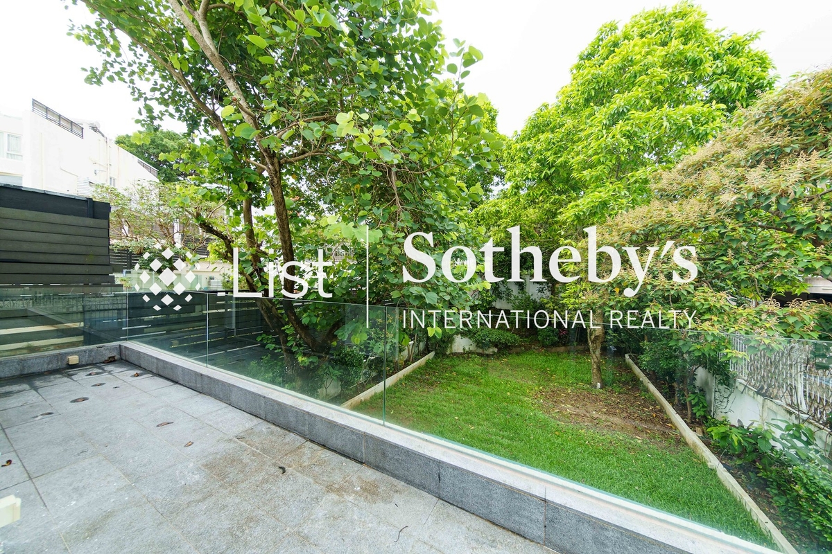 Hawaii Garden 夏威夷花園 | Balcony off Second En-suite Bedroom