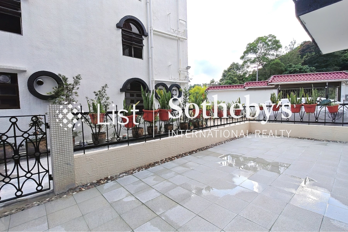 Hermita Villa 逸廬 | Private Garden off Living and Dining Room