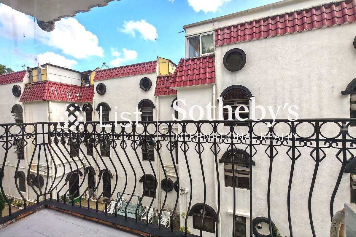 Hermita Villa 逸廬 | Balcony off Second En-suite Bedroom