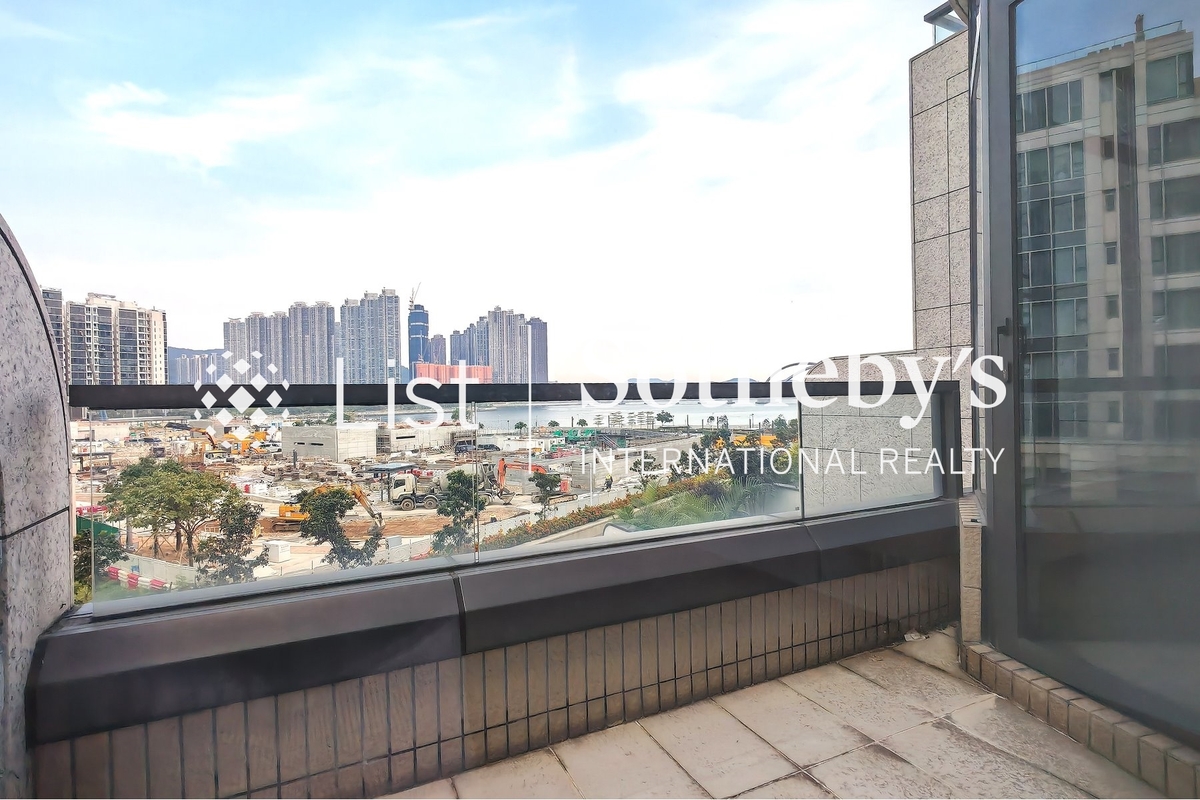 Alto Residence 藍塘傲 | Balcony off Third Bedroom