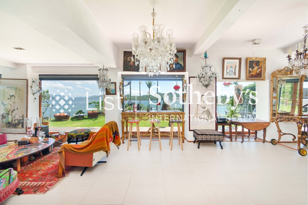 Hang Hau Wing Lung Road 坑口永隆路 | Living Room