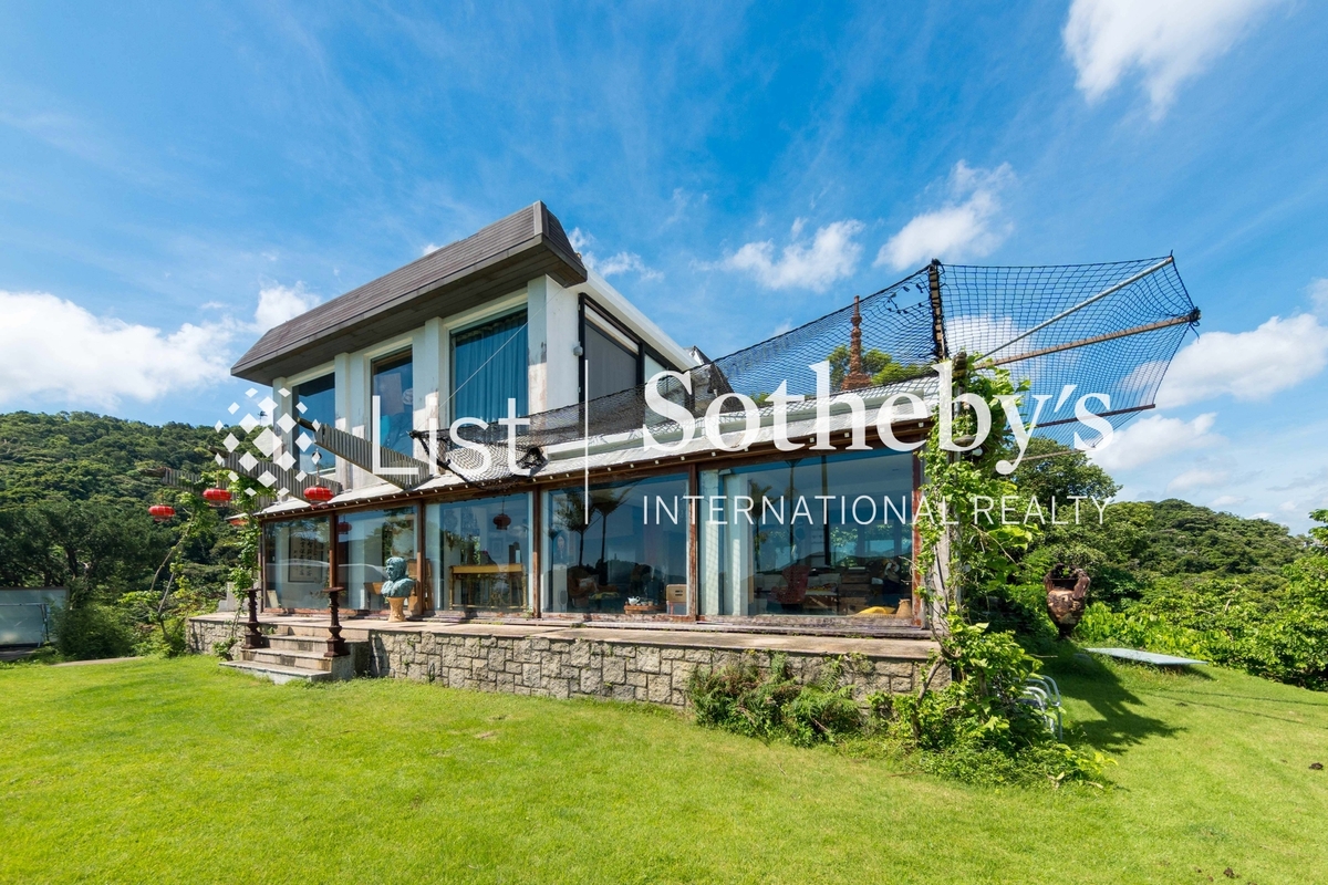 Hang Hau Wing Lung Road 坑口永隆路 | House Outlook