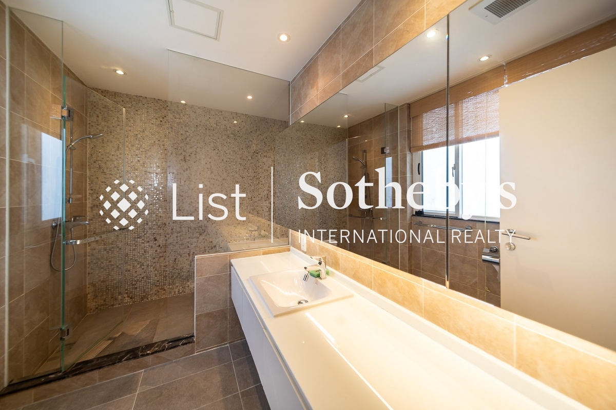 Che Keng Tuk Road 輋徑篤路 | Master Bathroom