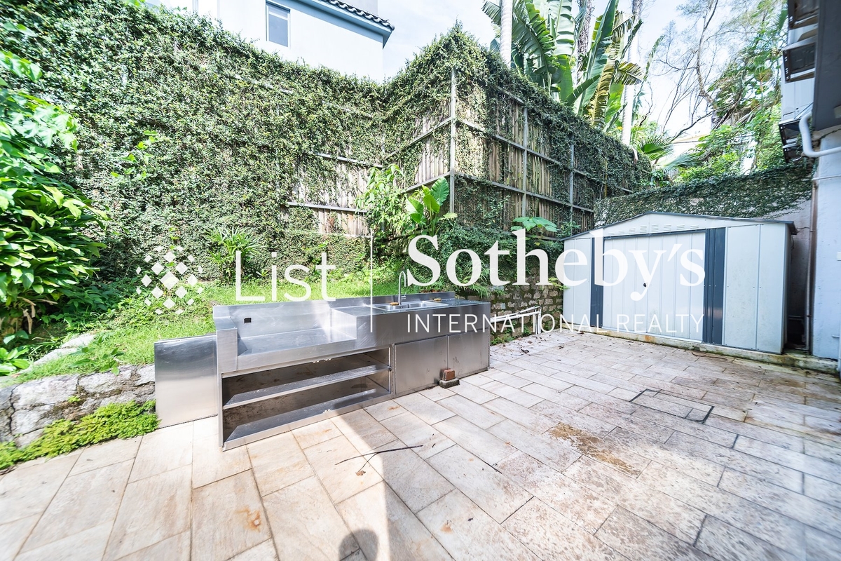 Che Keng Tuk Road 輋徑篤路 | Private Terrace off Living and Dining Room