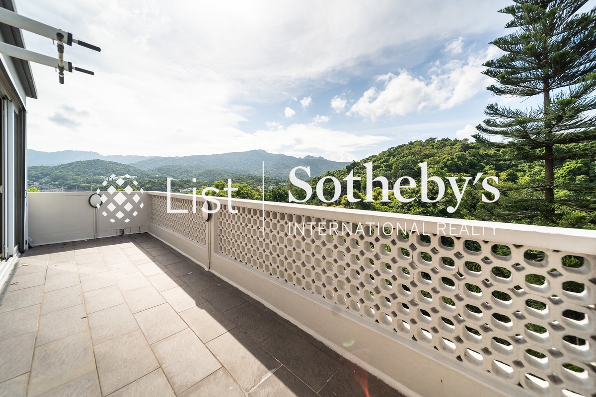 Che Keng Tuk Road 輋徑篤路 | Balcony off Master Bedroom